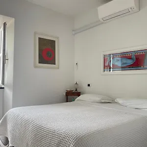 camera-vista-mare-francesca.hotelitalianriviera.com/