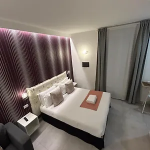 alba-rooms.hotelitalianriviera.com/
