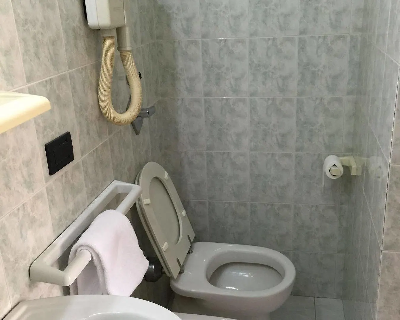 Hotel Eden Milan 2*,